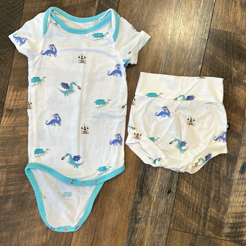 Kyte baby limited edition bodysuit and bummies 6-12 month